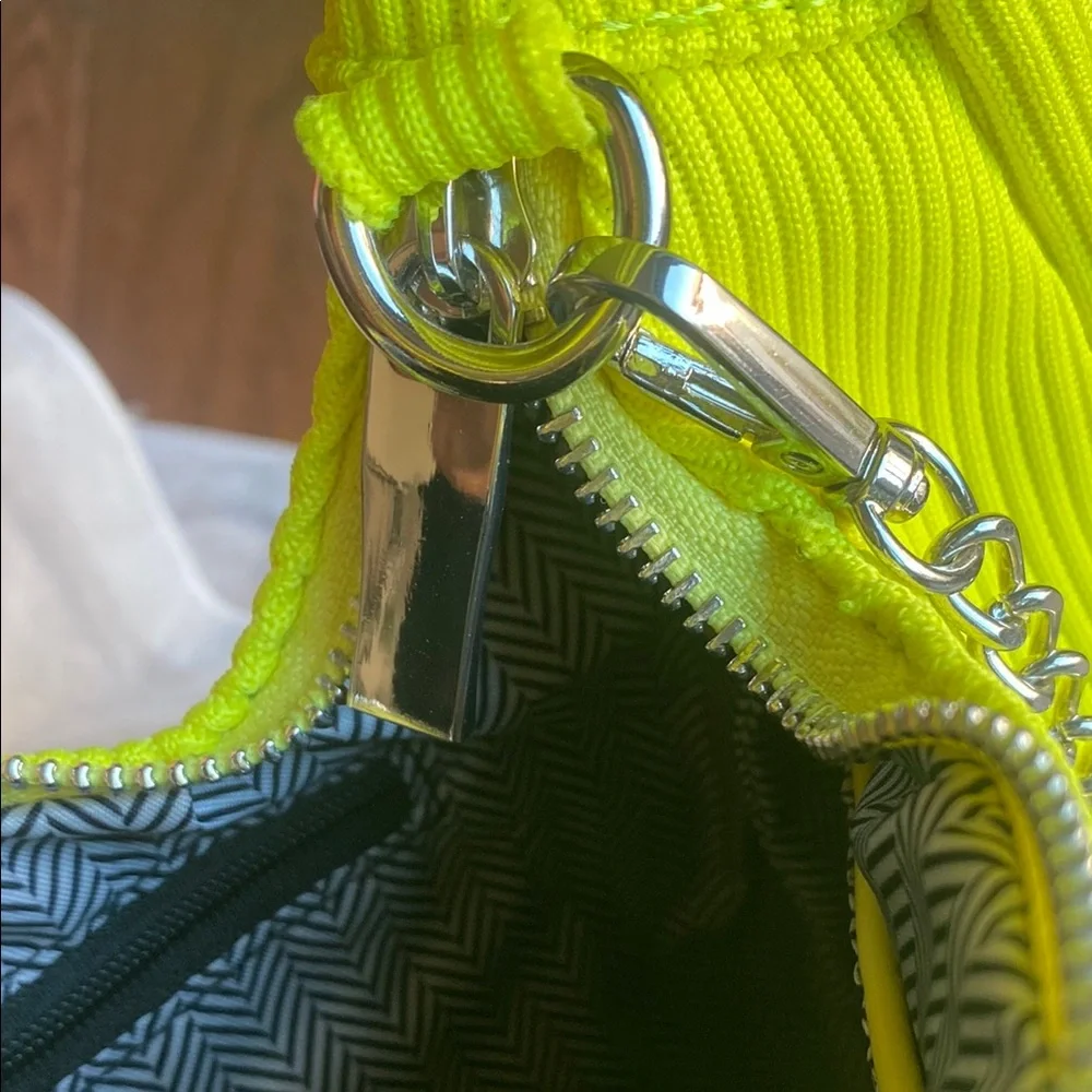 Vibrant Yellow Shoulder Bag with Textured Finish and Chain Detail - Picture 9 of 9